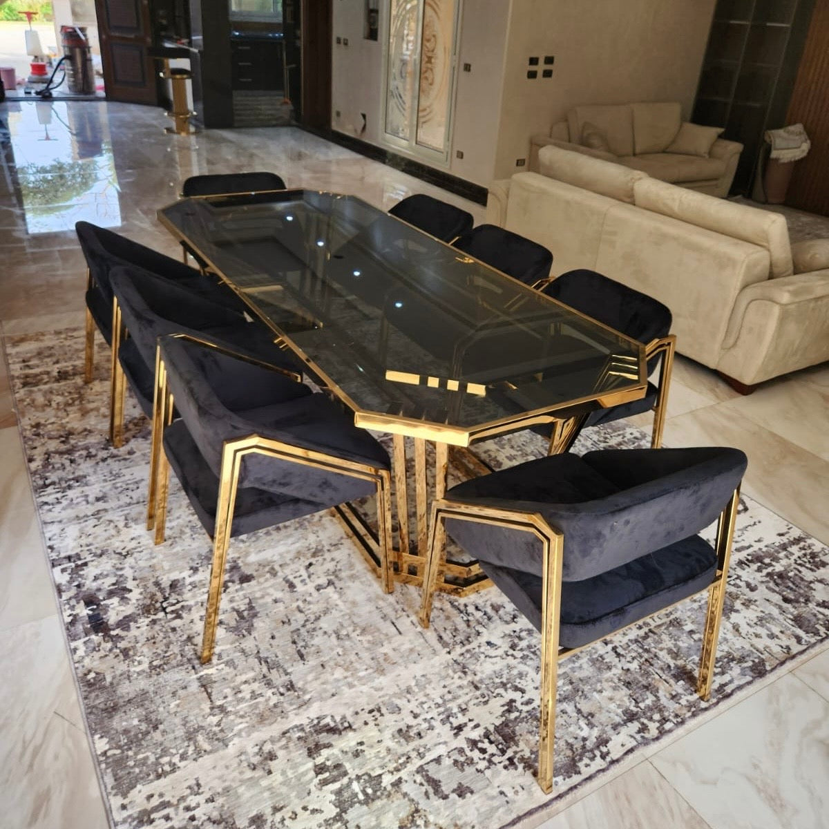 304 stainless steel dining table · Sheikh Zayed