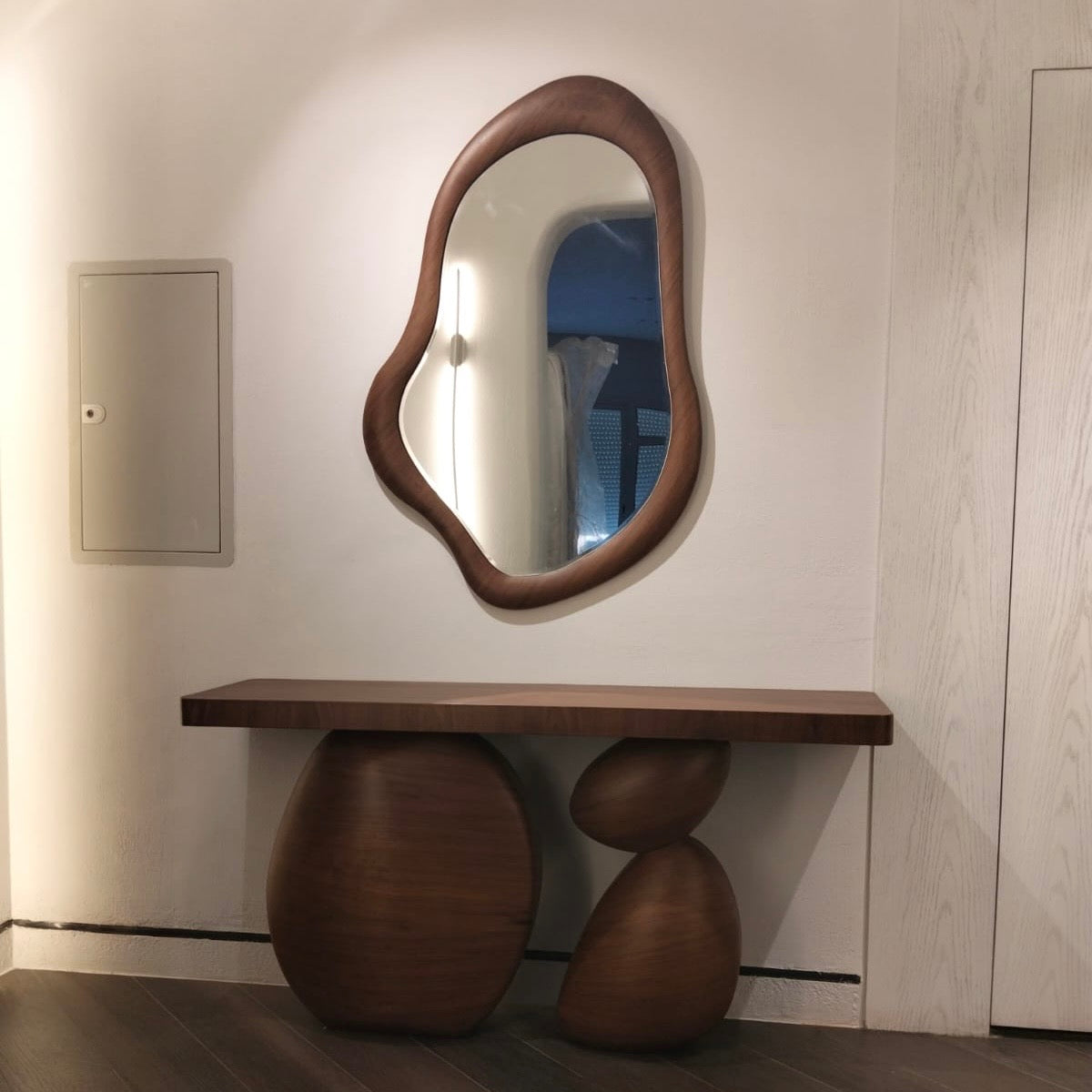 Entryway console and mirror · Sheikh Zayed